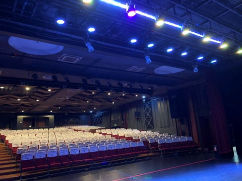 脫口秀精品專場(chǎng) 北京喜劇中心引爆京城笑點(diǎn)，專業(yè)演出經(jīng)紀(jì)助陣打造爆笑盛宴